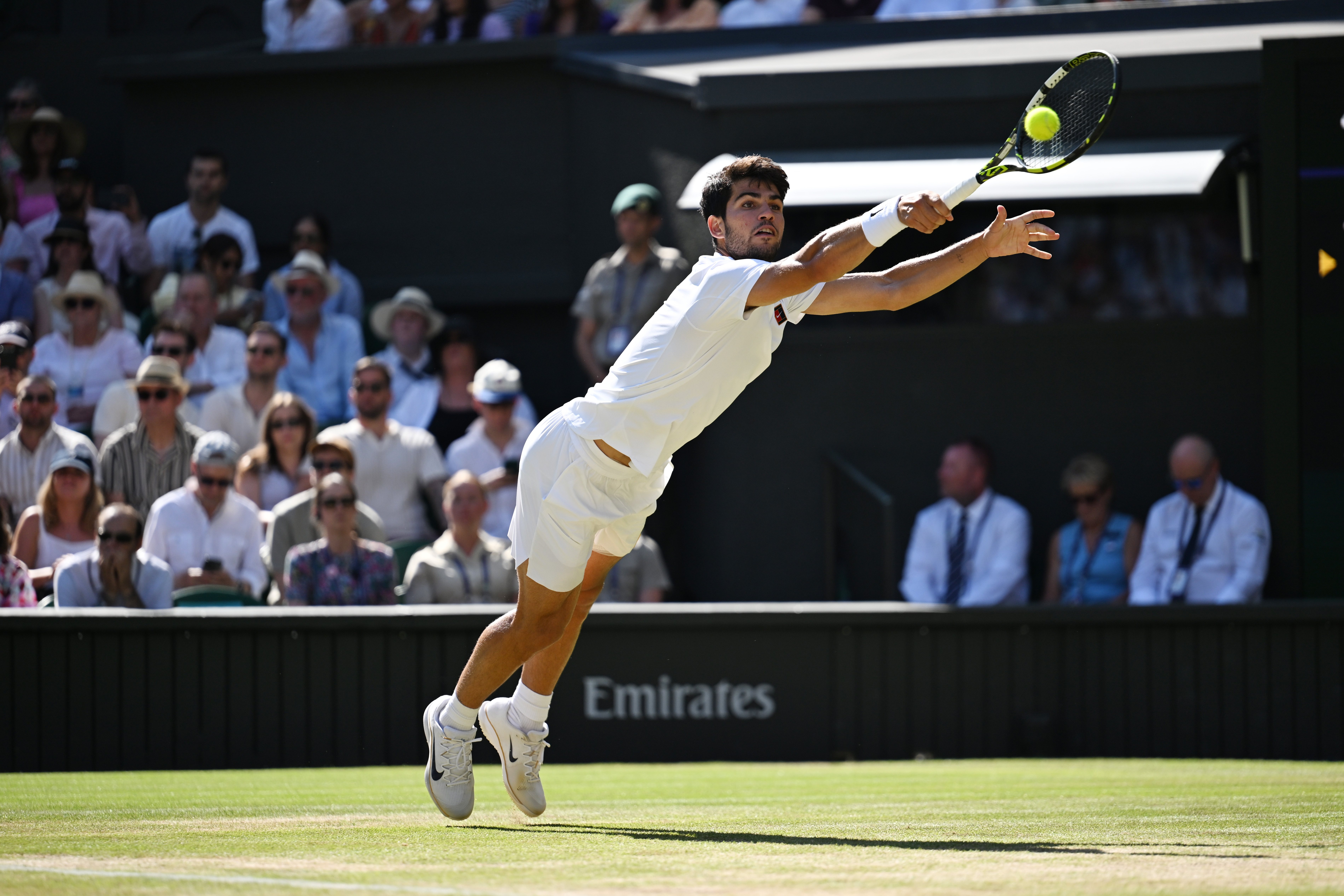 温网完胜澳网，阿尔卡拉斯点燃赛场的简单介绍