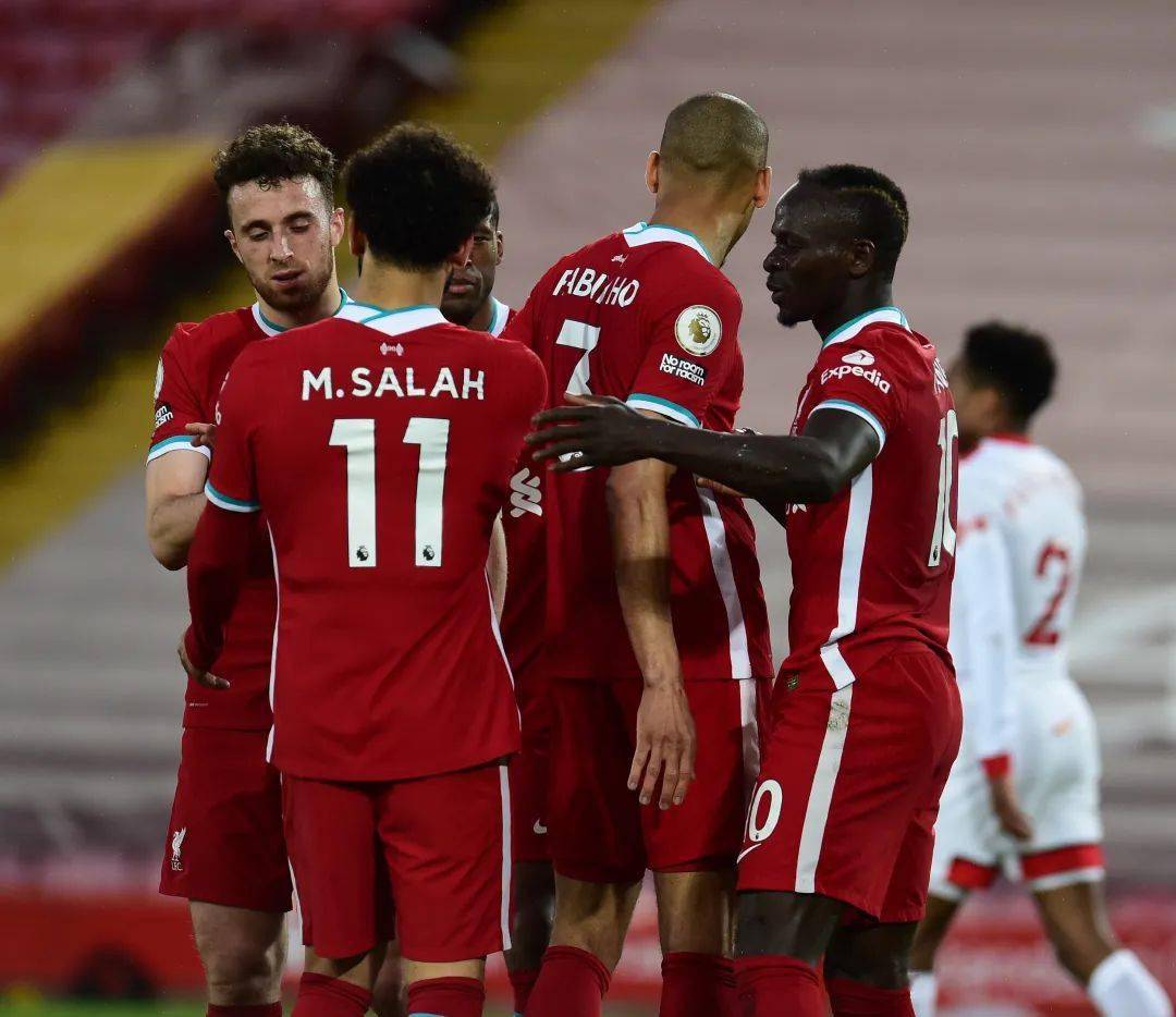 曼城轻取哥伦比亚,若日尼奥状态火热 曼城轻取哥伦比亚,若日尼奥状态火热