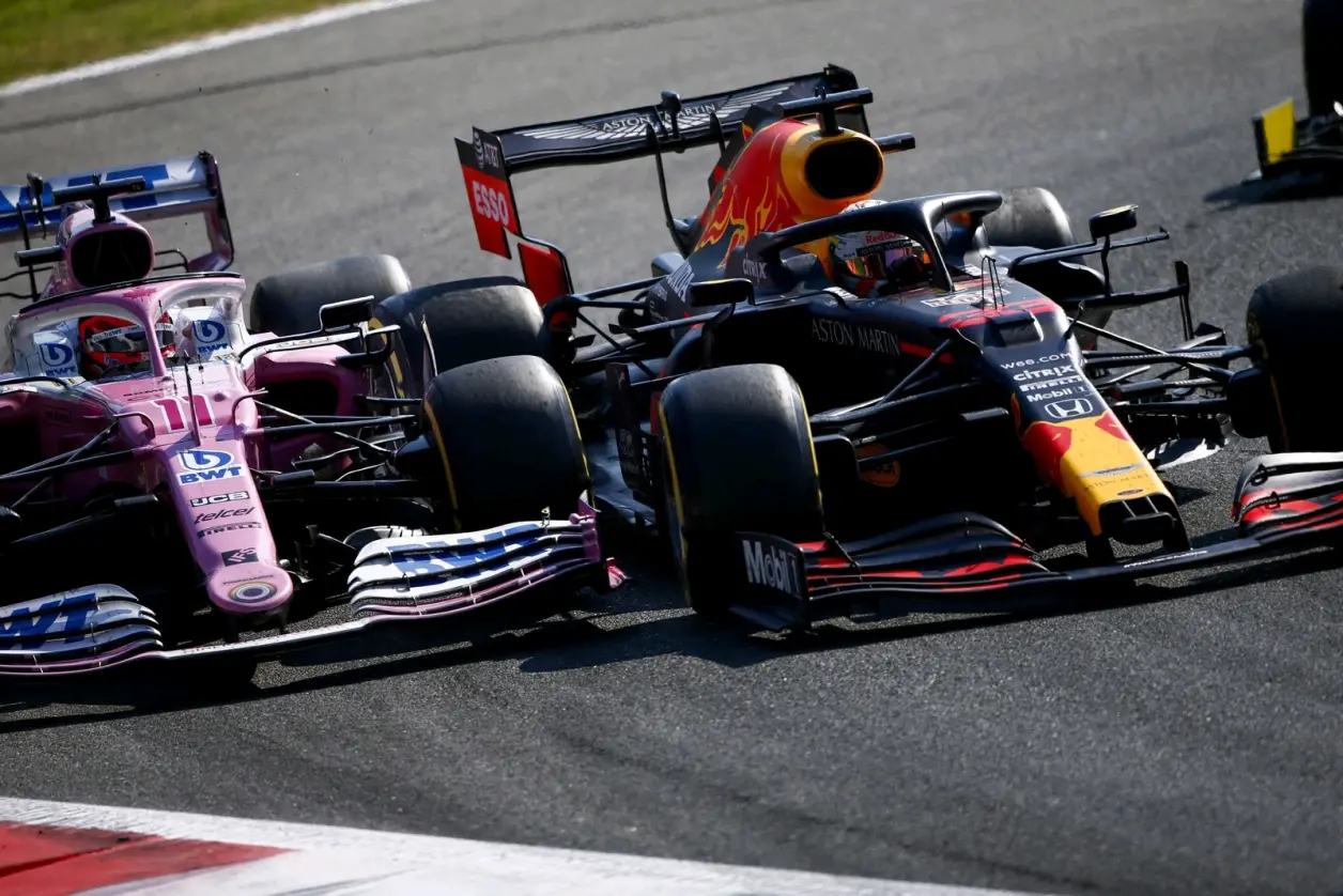 阿斯顿马丁险胜威廉姆斯，佩雷兹惊艳四座