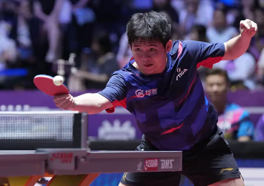 日本队翻盘波兰队,樊振东统治全场 日本队翻盘波兰队,樊振东统治全场