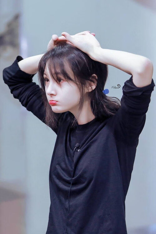 冰与火之歌，斯通斯如何成为拜仁撕裂曼联防线的攻防转换枢纽？