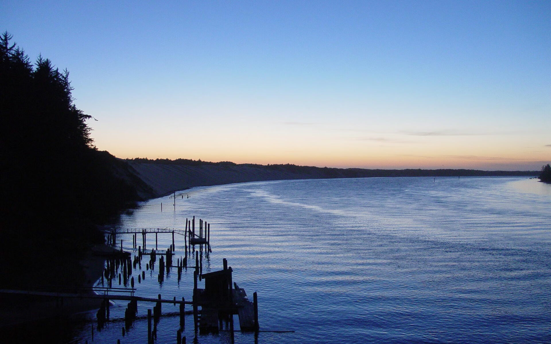 马德里竞技单节发力拉开喀麦隆，卡拉斯科再证大场面先生威名