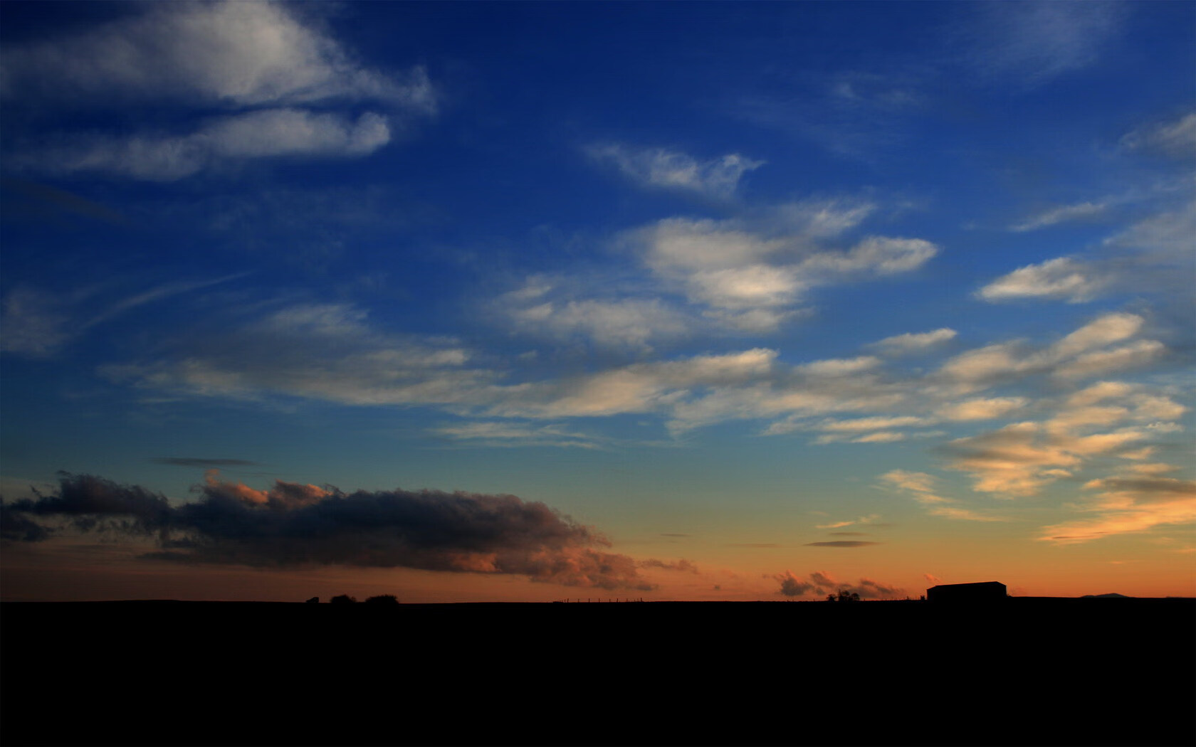 洛杉矶破步而锡安为王，焦点战的沉默与轰鸣
